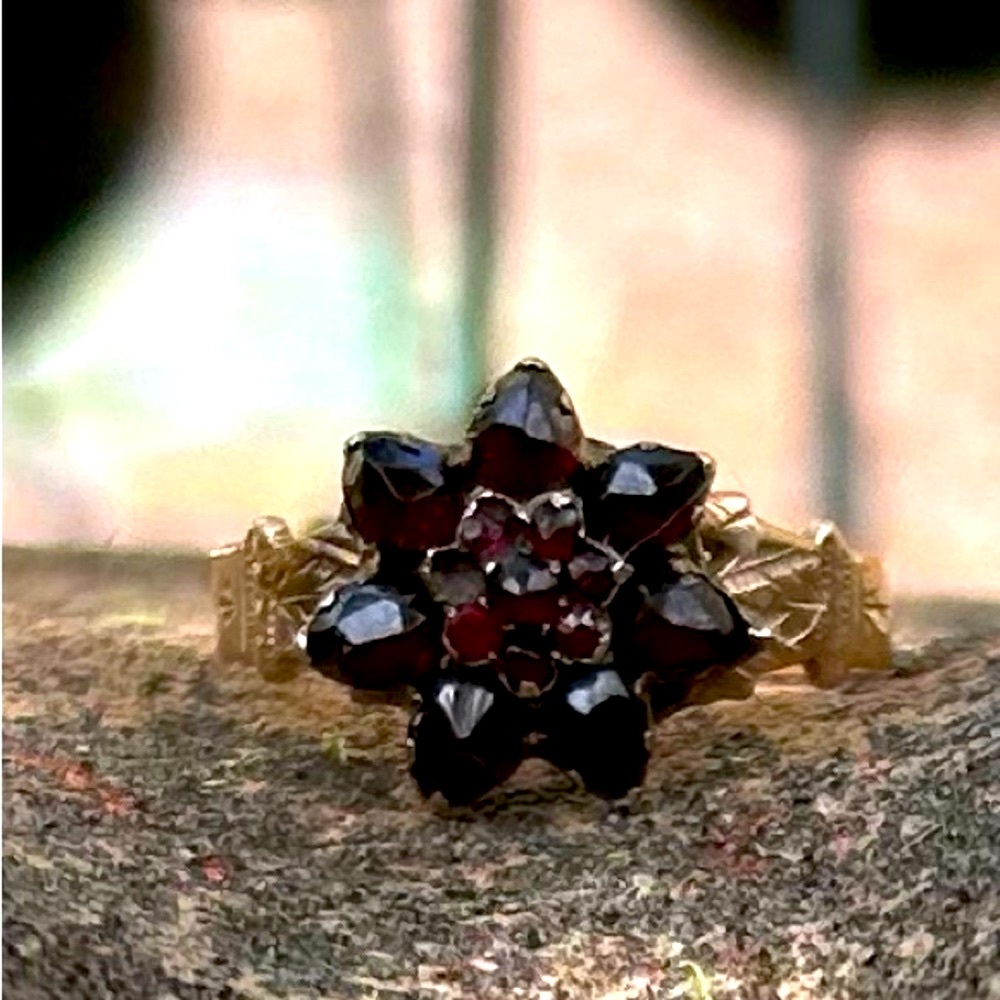 Antique Garnet and 14k Gold Ring